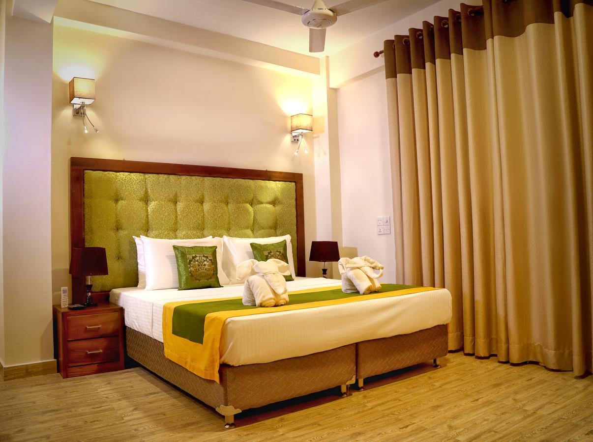 Vendol Maliga Edge Hotel Kandy Buitenkant foto